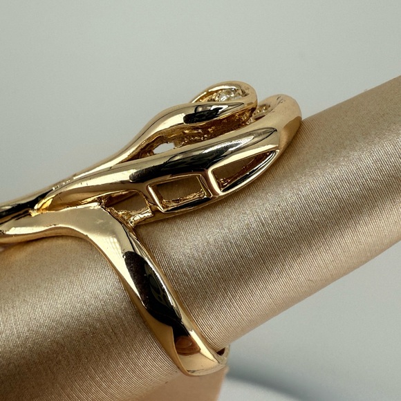 Elegant Gold Plated Swirl Ring with CZ Stones Size 8 - Picture 5 of 14